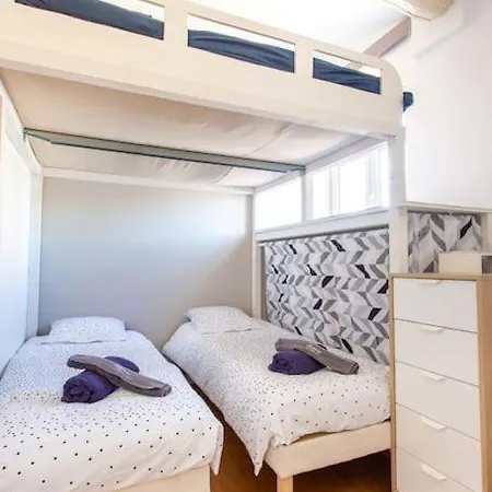 Cosy Apt For 6/8p Best Location In Old