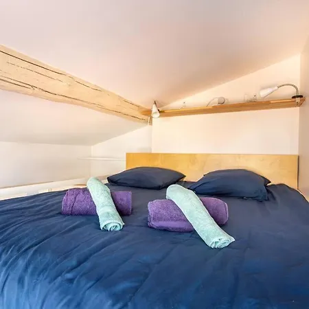 Cosy Apt For 6/8p Best Location In Old